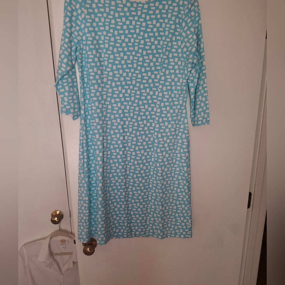 Classy Katherine Way Aqua and White Geometric Knee Length Dress In Large